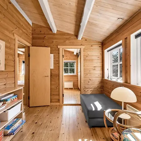 Yaris - 800m To The Fjord By Interhome *
